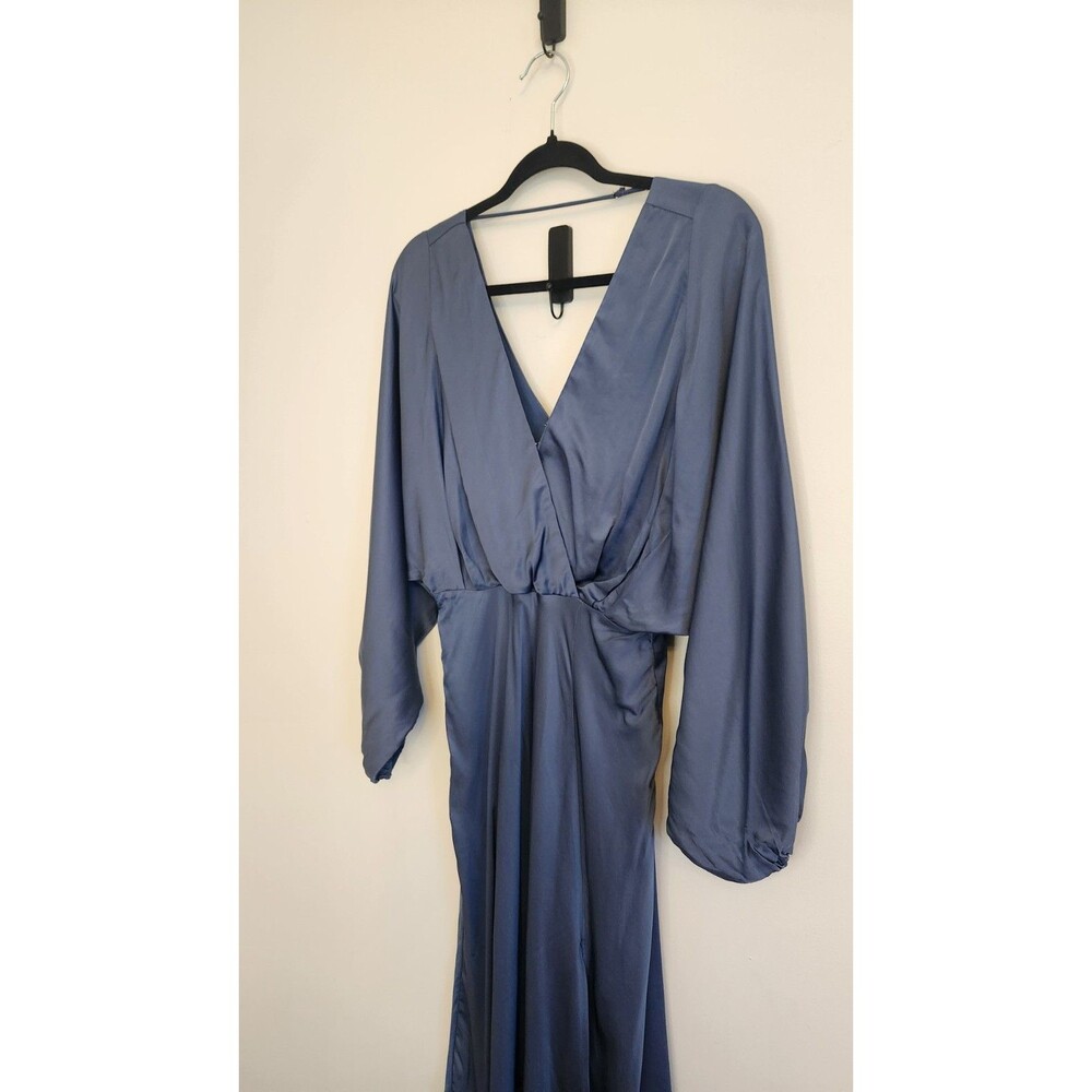ASTR the Label Womens Kimiko Midi Dress V Neck Slate Blue Size Small NWT - Picture 4 of 14